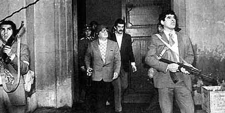 Salvador Allende en la Moneda.   11 septiembre 1973